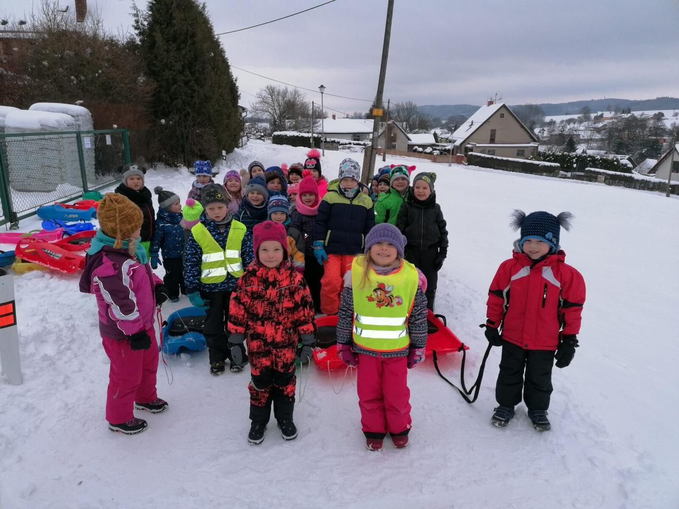 ZIMNÍ OLYMPIJSKÉ HRY V MŠ  III. (závody "bobů" a "spřežení" :-)) - 8