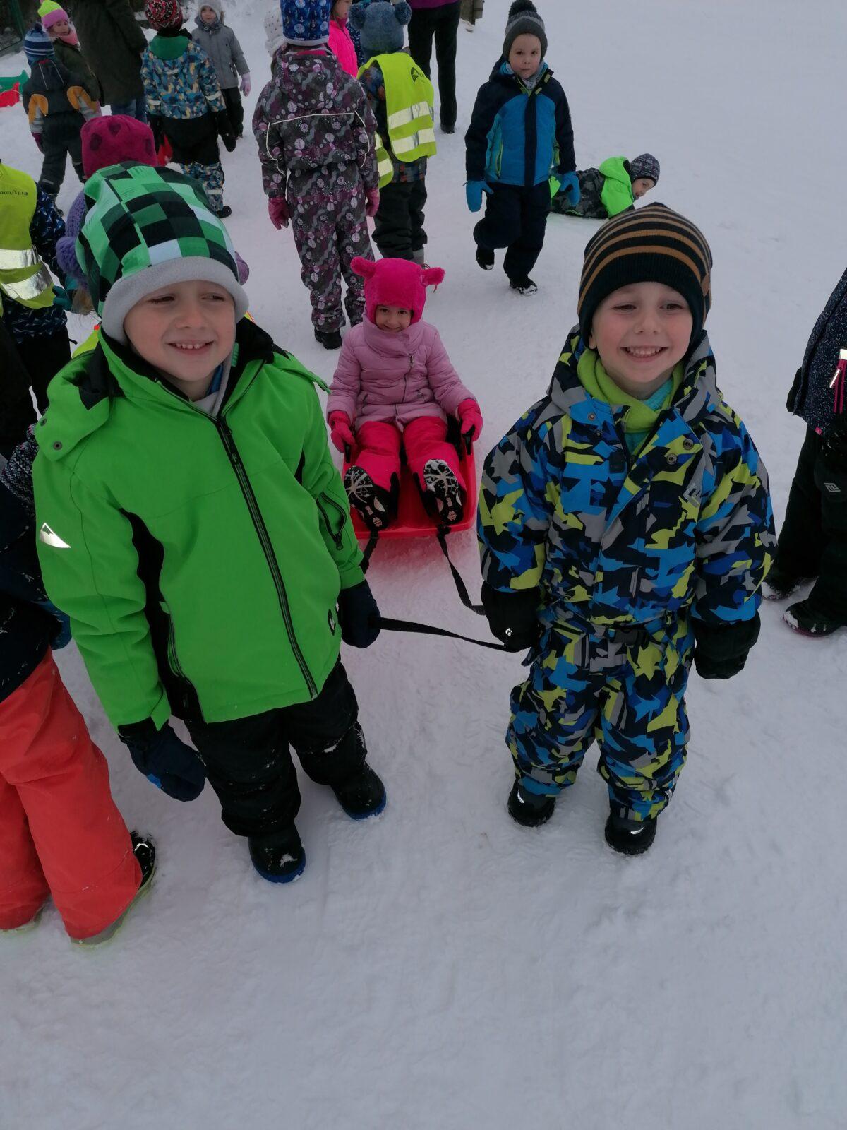 ZIMNÍ OLYMPIJSKÉ HRY V MŠ  III. (závody "bobů" a "spřežení" :-)) - 18