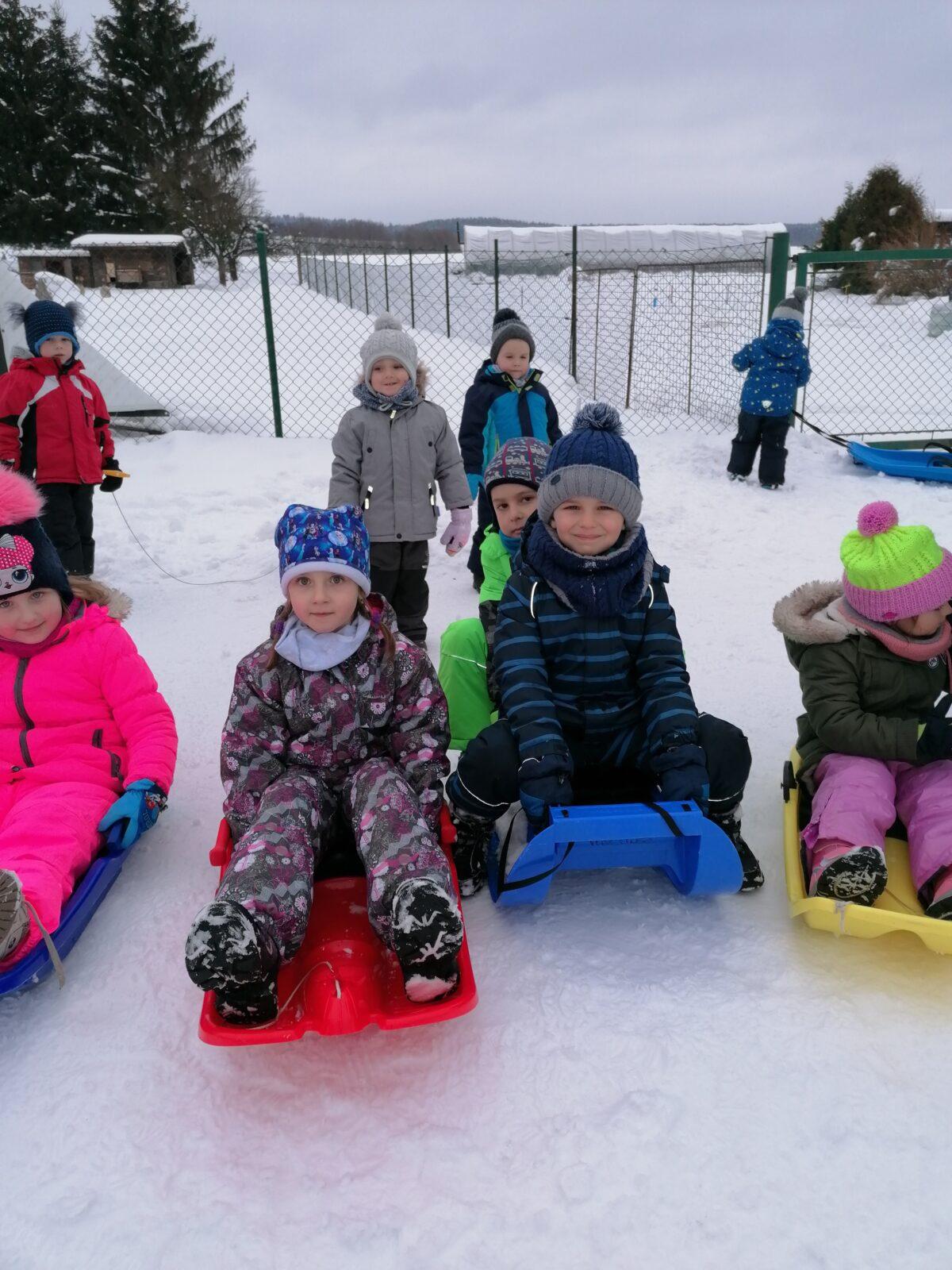 ZIMNÍ OLYMPIJSKÉ HRY V MŠ  III. (závody "bobů" a "spřežení" :-)) - 27