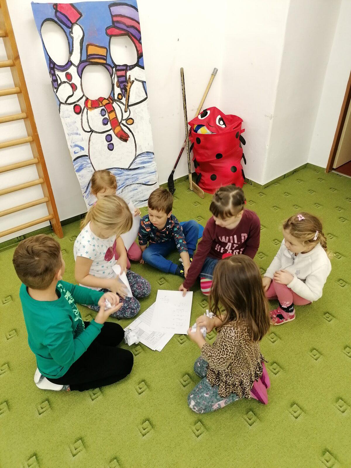 ZIMNÍ OLYMPIJSKÉ HRY V MŠ IV. ("stavíme sněhuláka") - 2