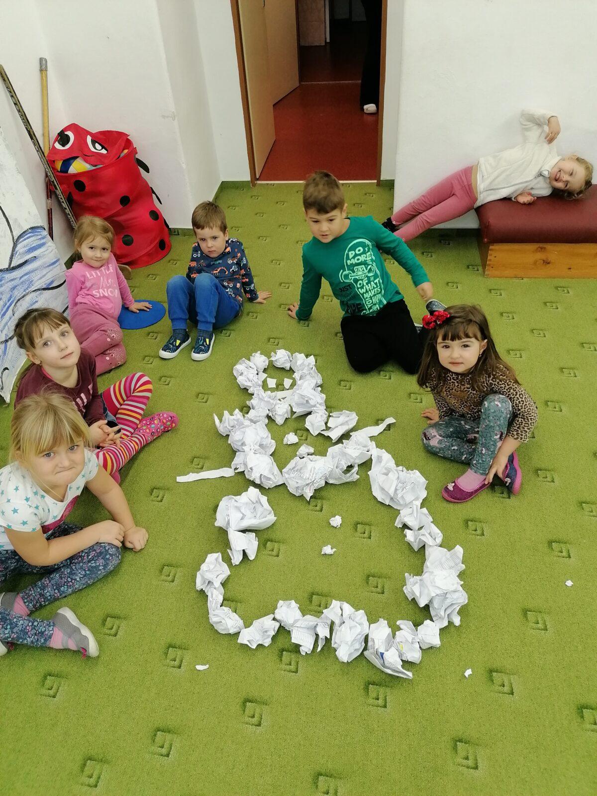ZIMNÍ OLYMPIJSKÉ HRY V MŠ IV. ("stavíme sněhuláka") - 15