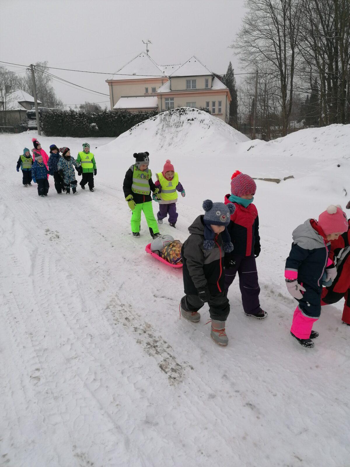 Pomáháme zvířátkům v zimě:-) - 2