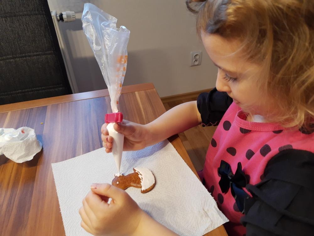 Distanční výuka v MŠ Kamarád (Ten dělá to a ten zas tohle:-)) - 56