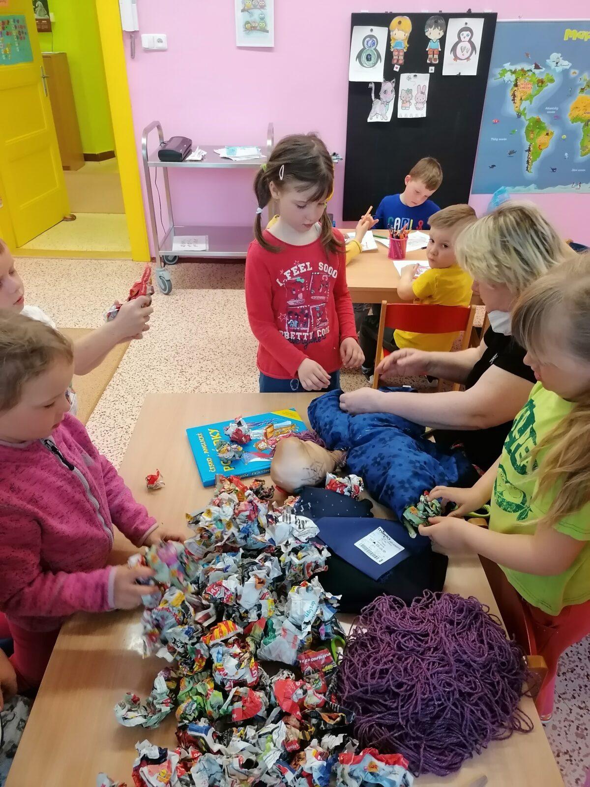 Příprava na Čarodějnice :-) - 32