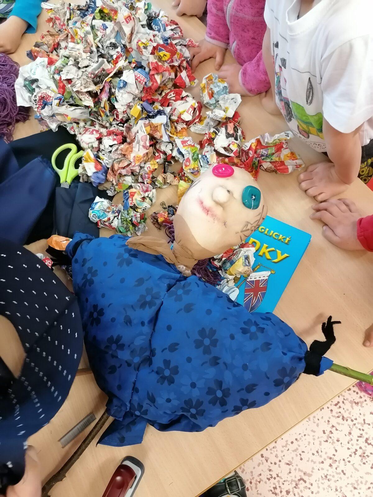 Příprava na Čarodějnice :-) - 38