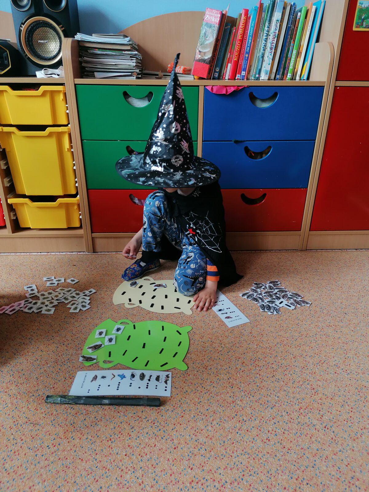 Čarodějnický rej v MŠ :-) - 77