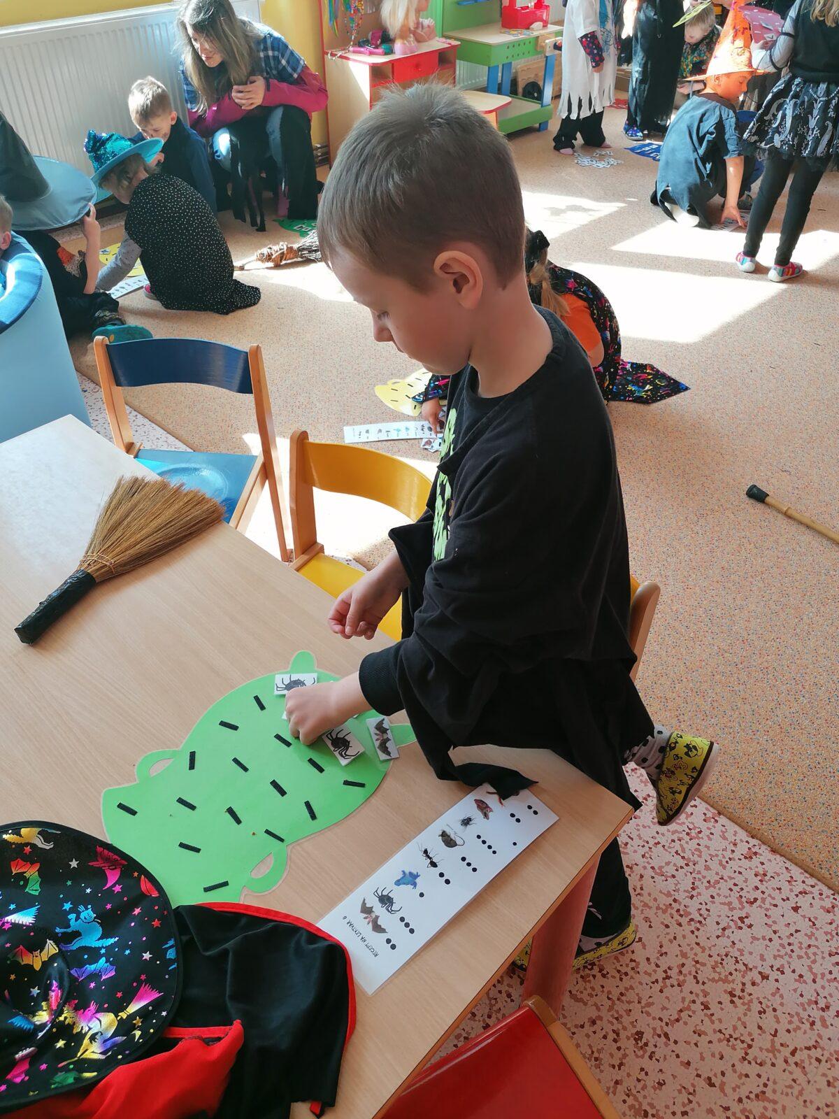 Čarodějnický rej v MŠ :-) - 82