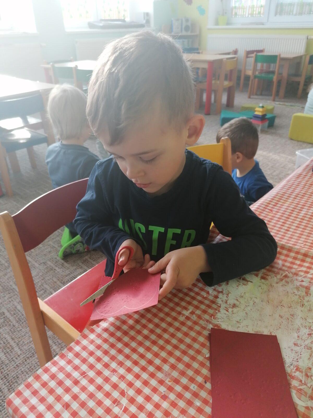 Vyrábíme přáníčko pro maminky:-) - 2