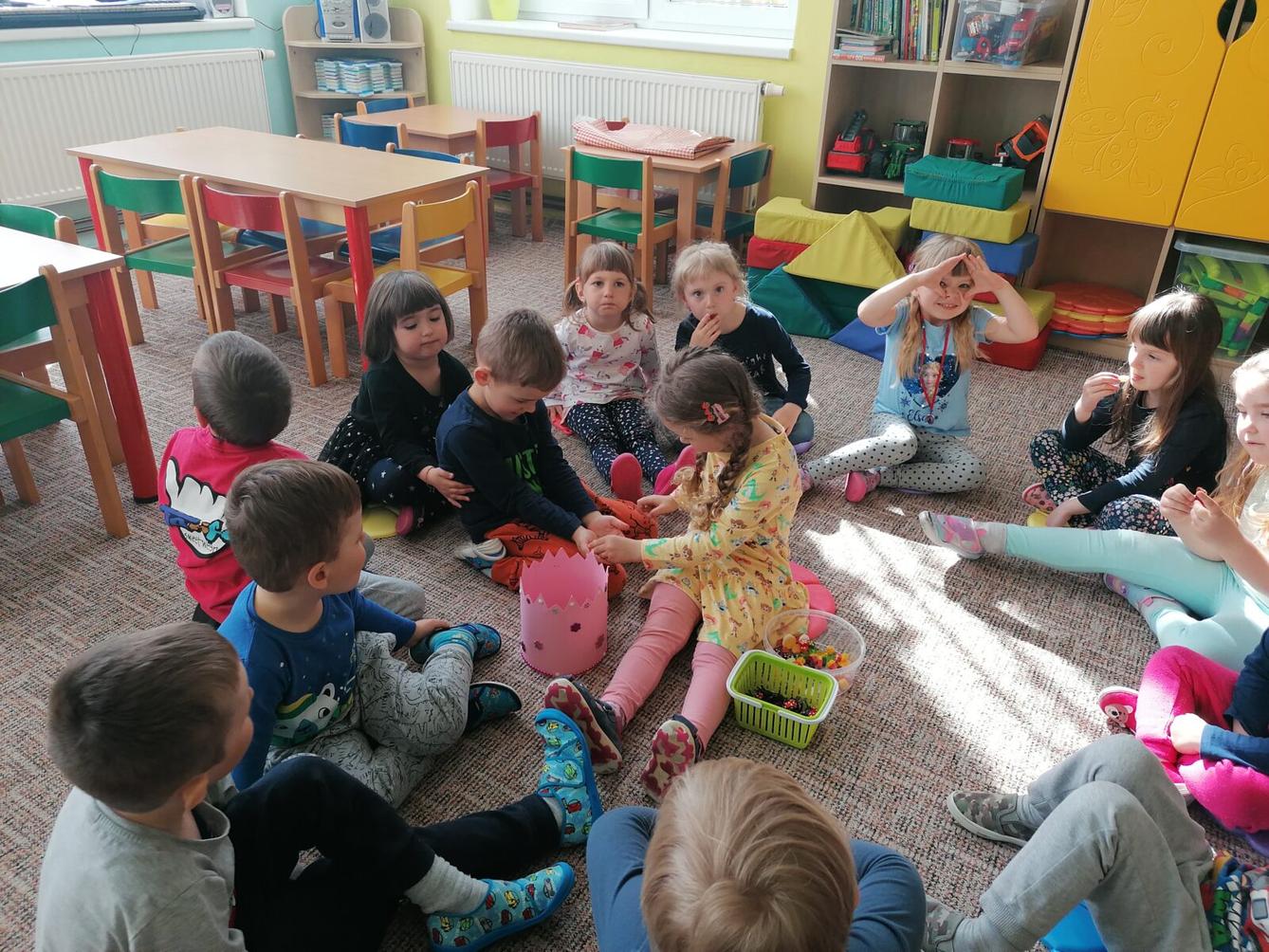 Broučci slaví: Ilonka měla narozeniny :-) - 13