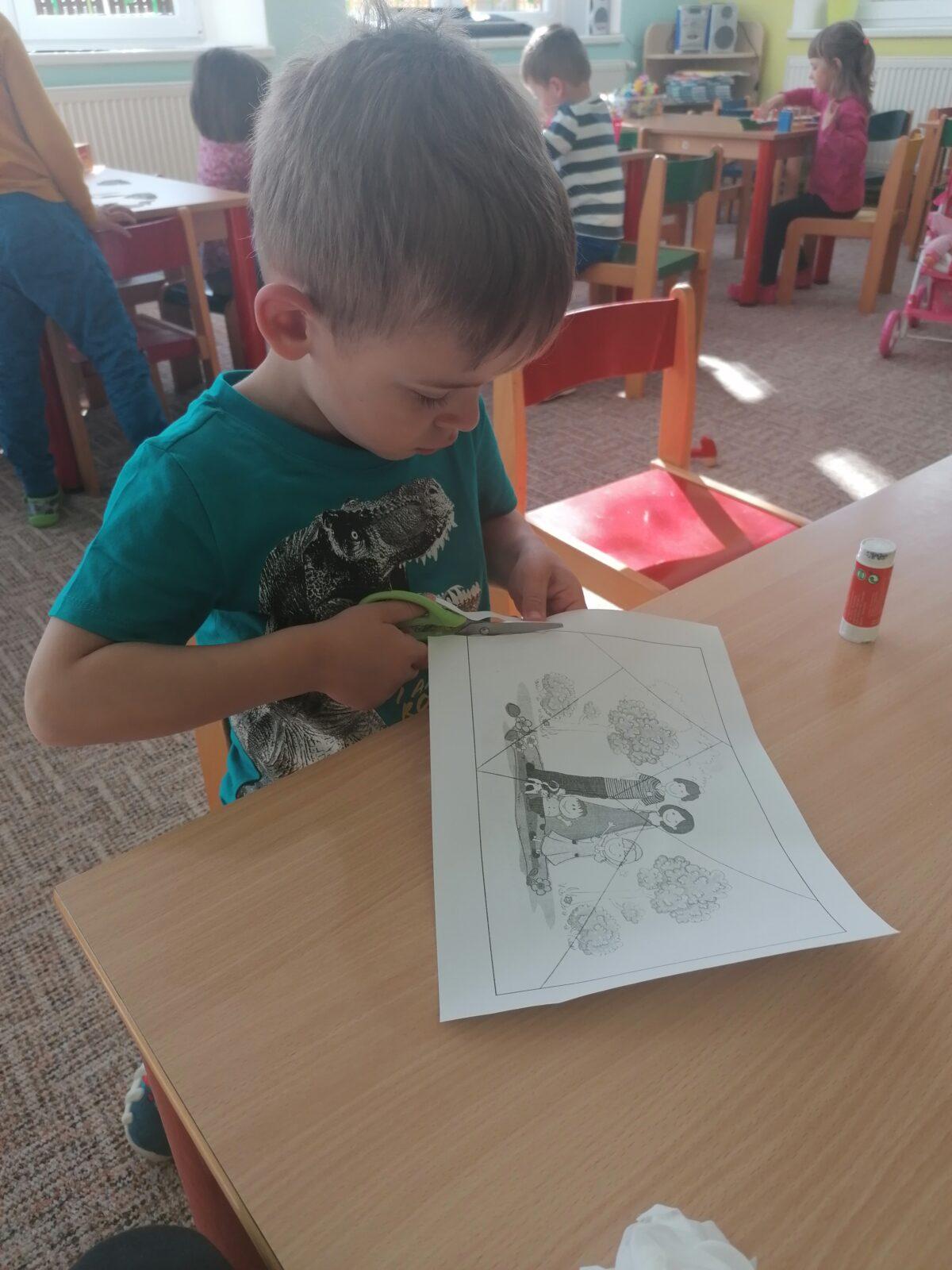 Broučci: "tvoříme" - Rodina - 10