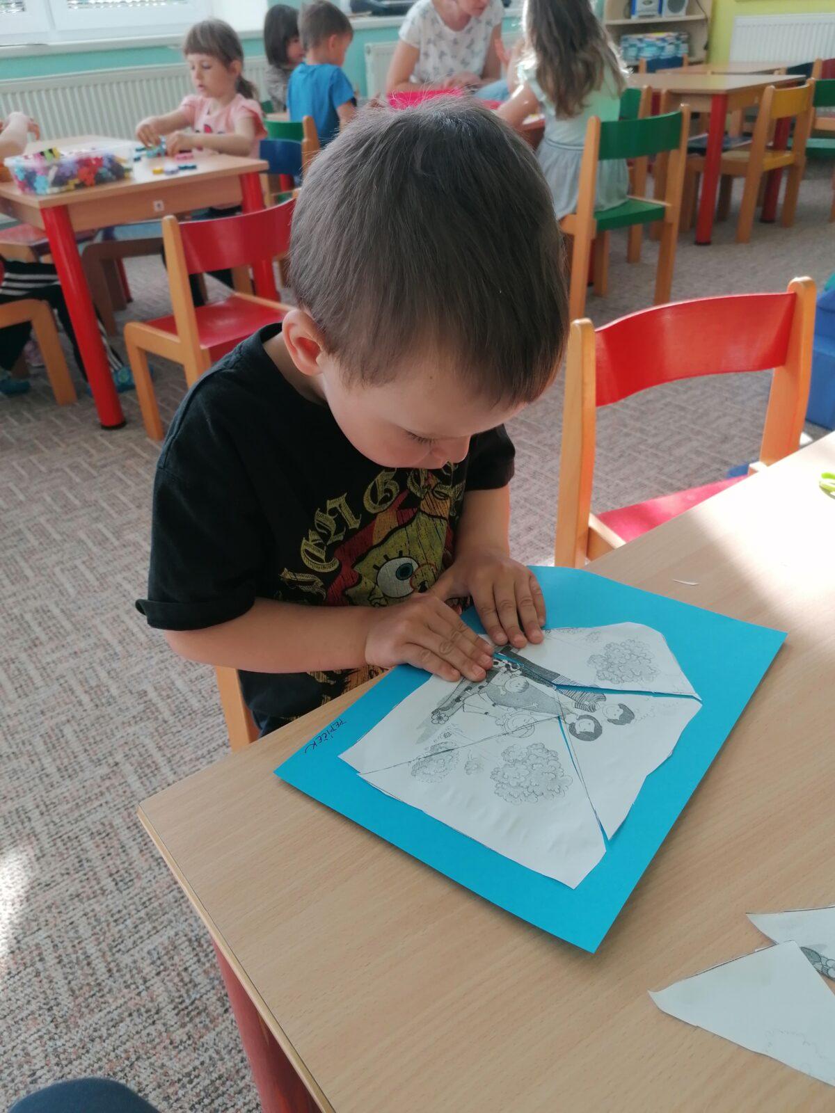 Broučci: "tvoříme" - Rodina - 21