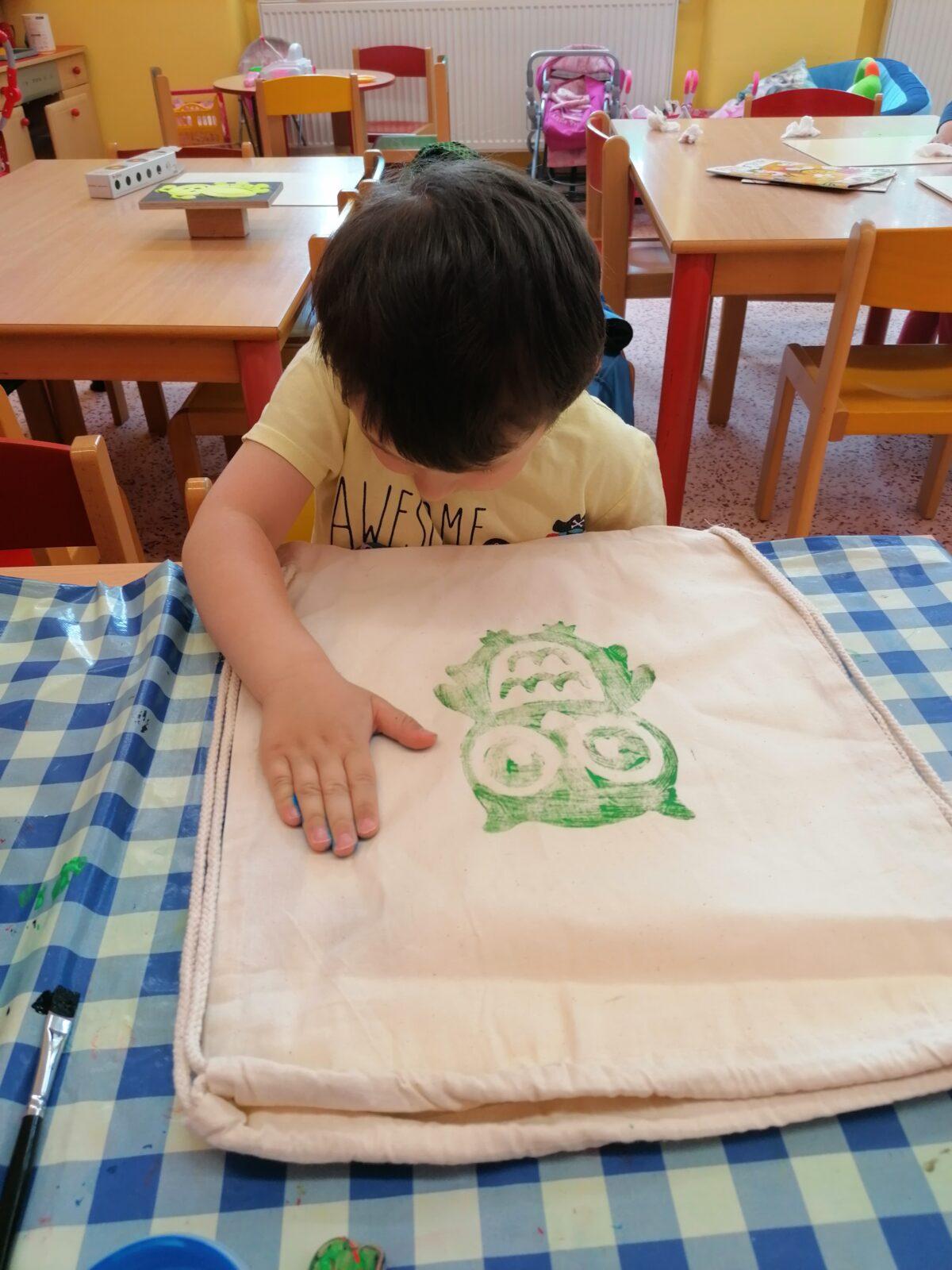 "příprava" batůžků ke dni dětí :-) - 56