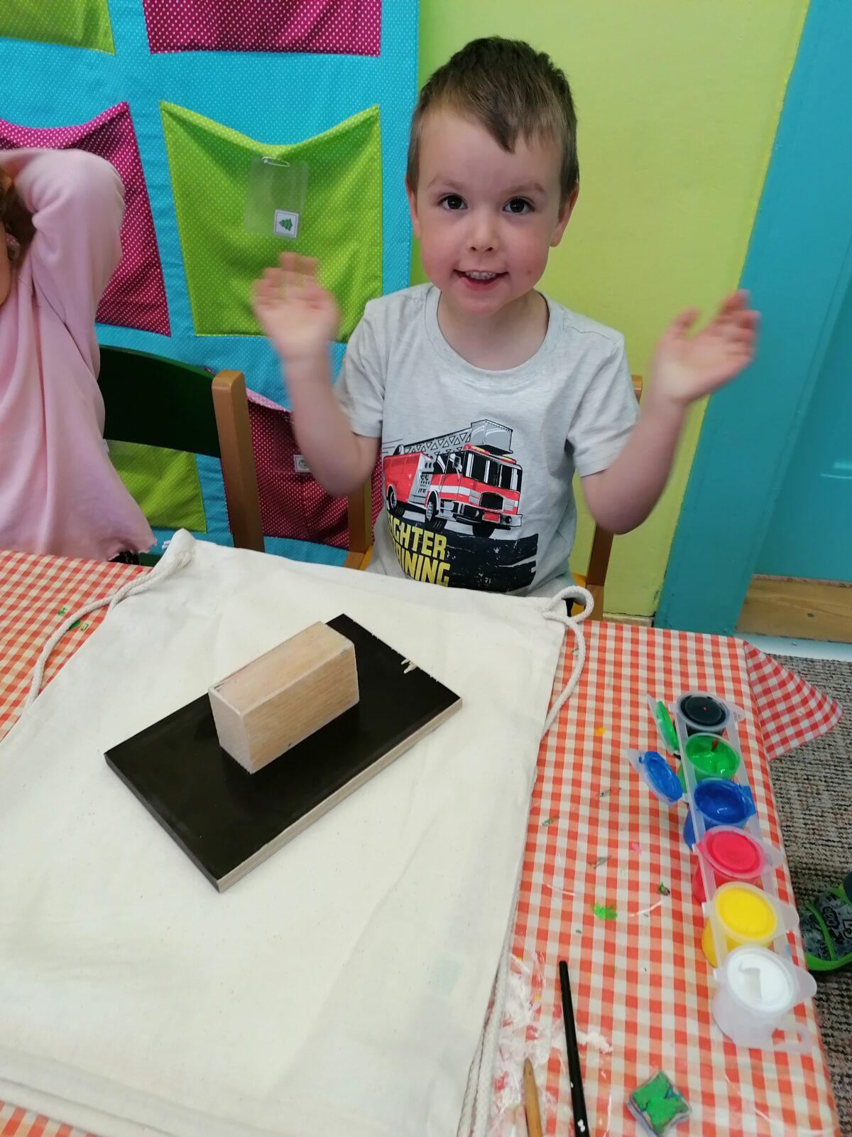 "příprava" batůžků ke dni dětí :-) - 80