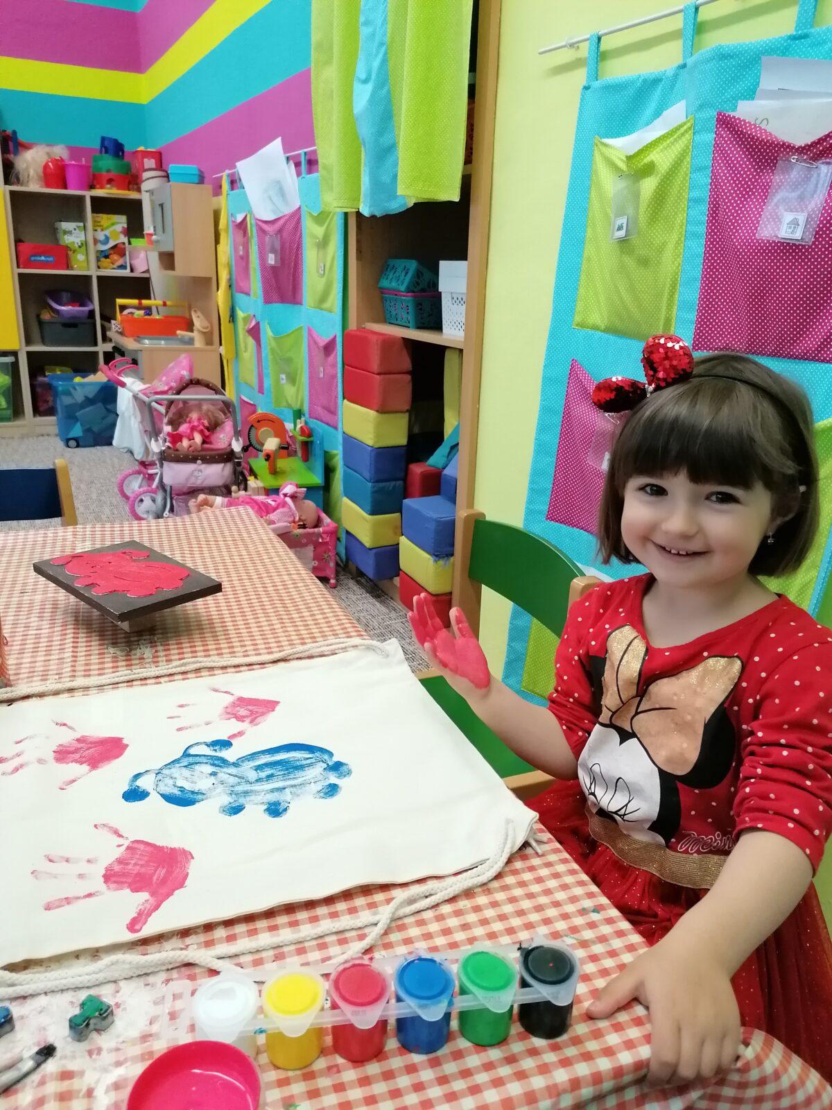 "příprava" batůžků ke dni dětí :-) - 89