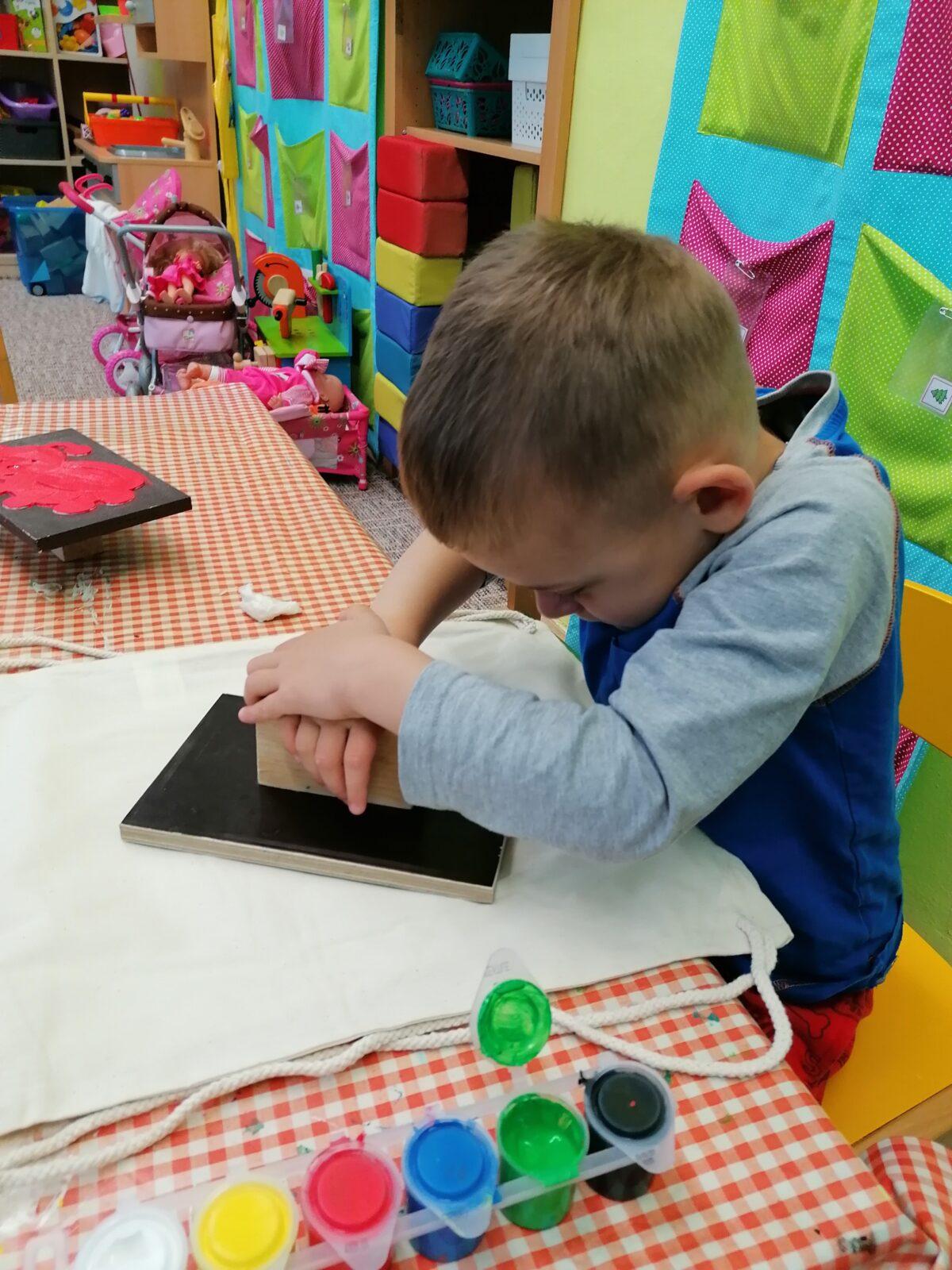 "příprava" batůžků ke dni dětí :-) - 91