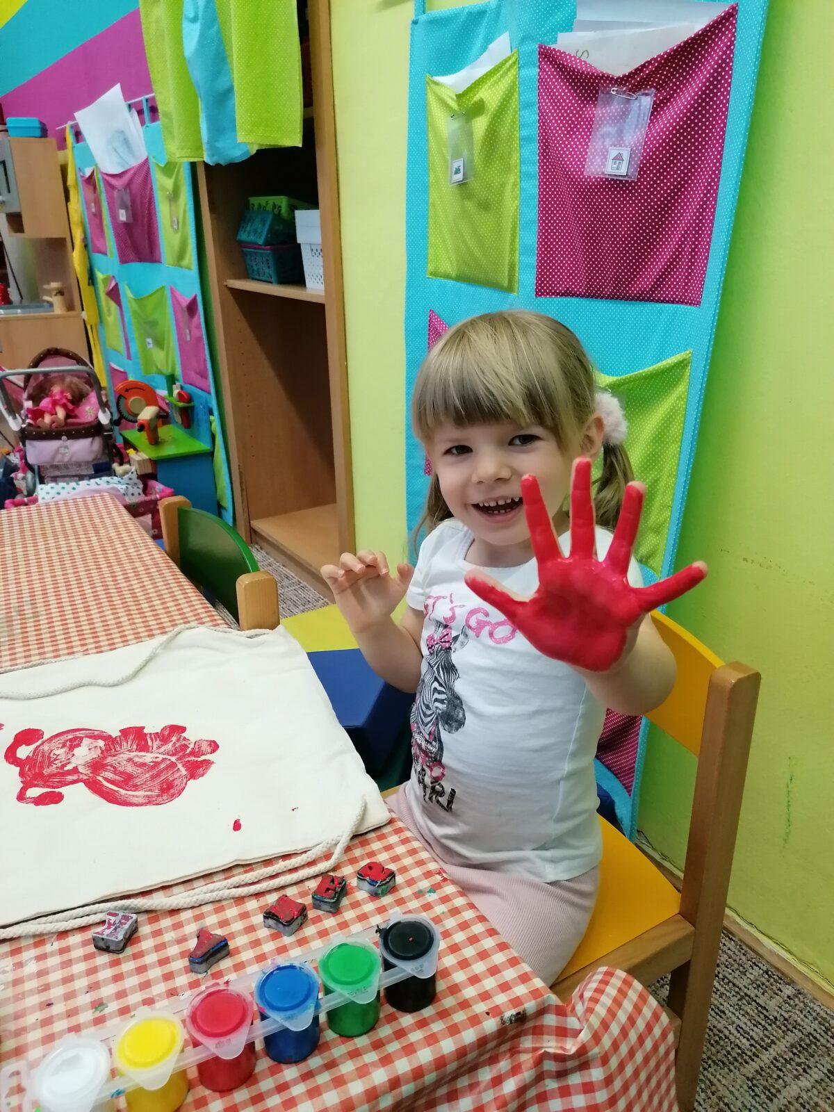 "příprava" batůžků ke dni dětí :-) - 106