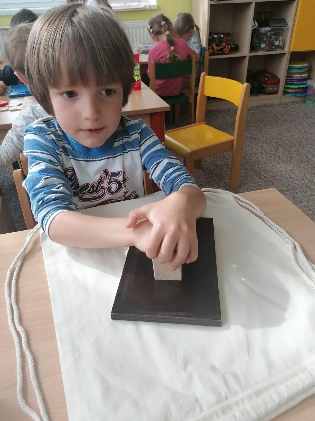 "příprava" batůžků ke dni dětí :-) - 114