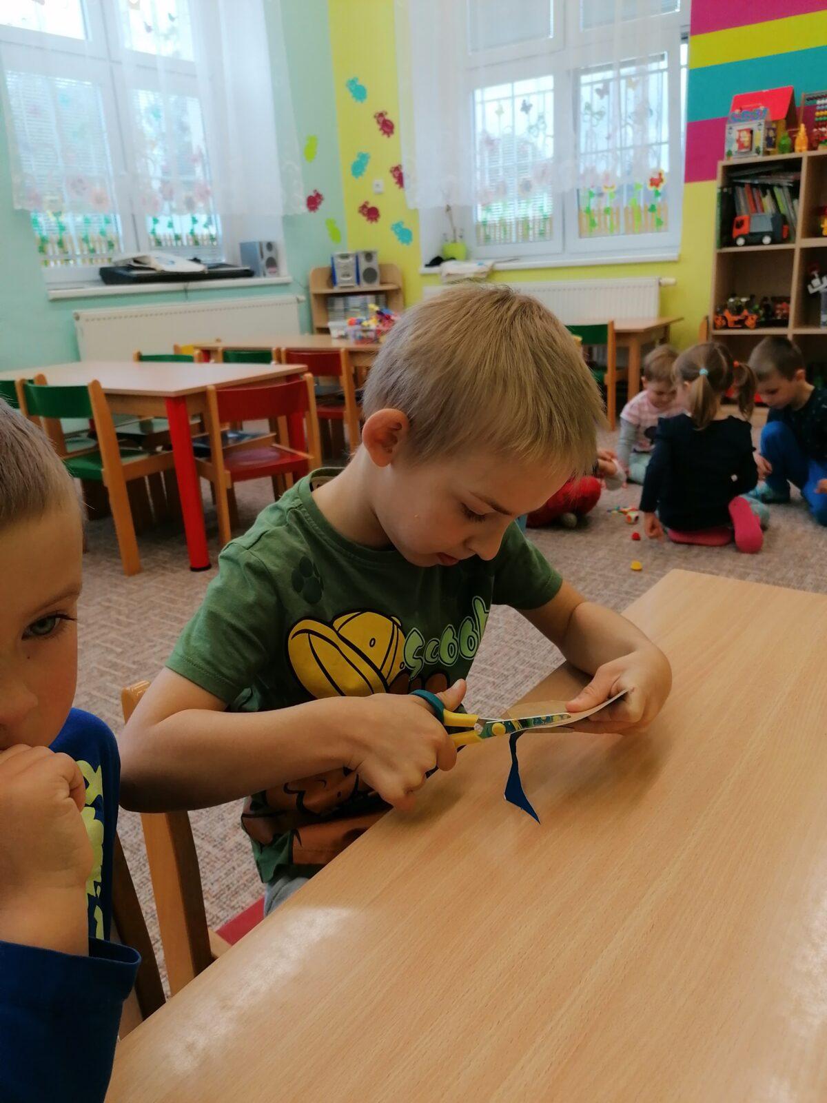 "výroba" dárečku ke dni dětí :-) - 1