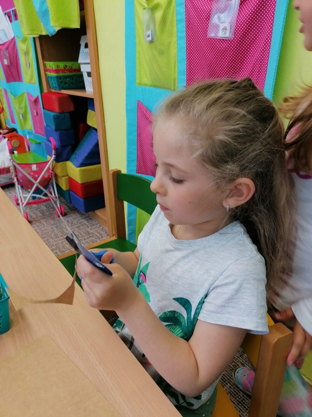 "výroba" dárečku ke dni dětí :-) - 2