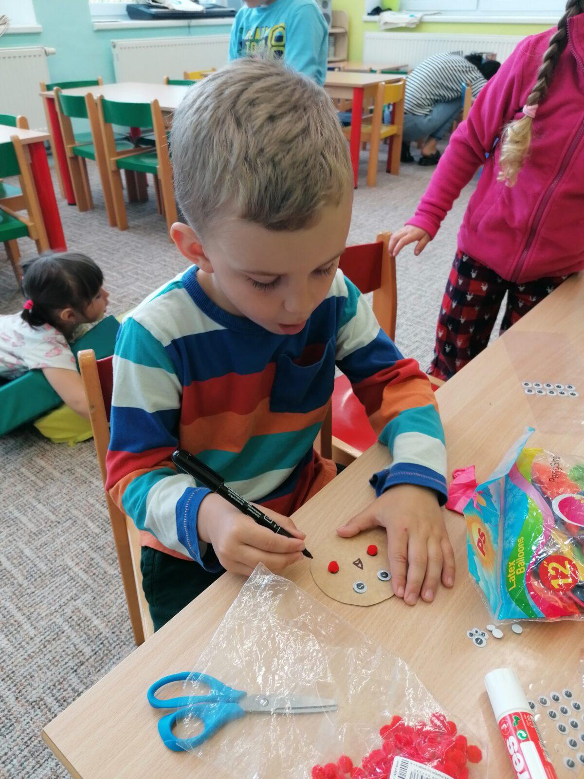 "výroba" dárečku ke dni dětí :-) - 28