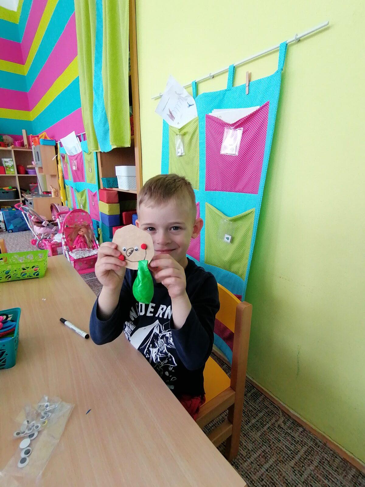 "výroba" dárečku ke dni dětí :-) - 40