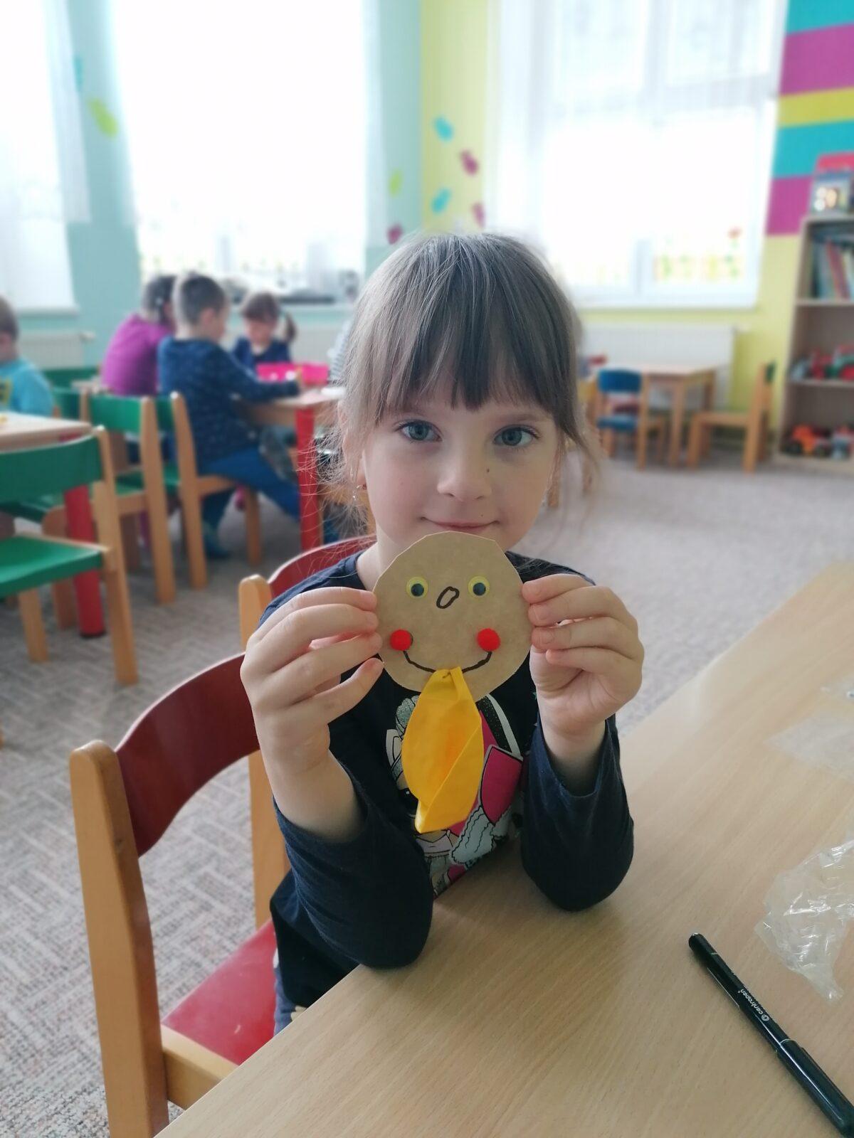 "výroba" dárečku ke dni dětí :-) - 41