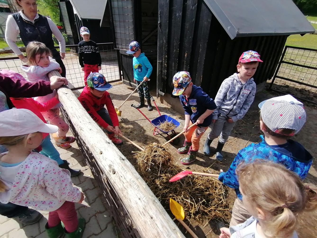 Sláva, nazdar výletu:-) (Babiččin statek - Líšnice) I. část - 98