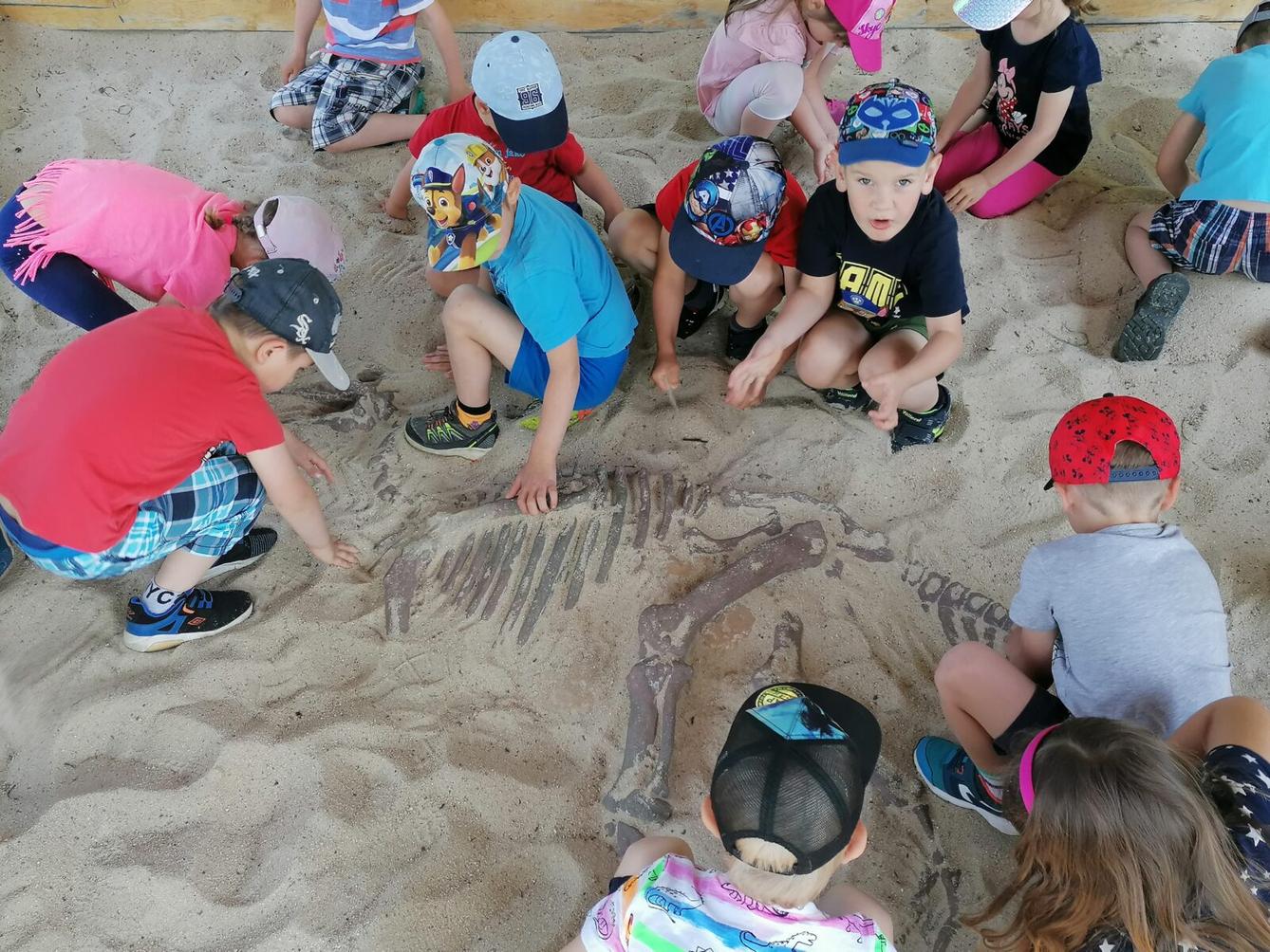 Sláva, nazdar výletu!!!!!! "Záchranná stanice Pasíčka" - 100