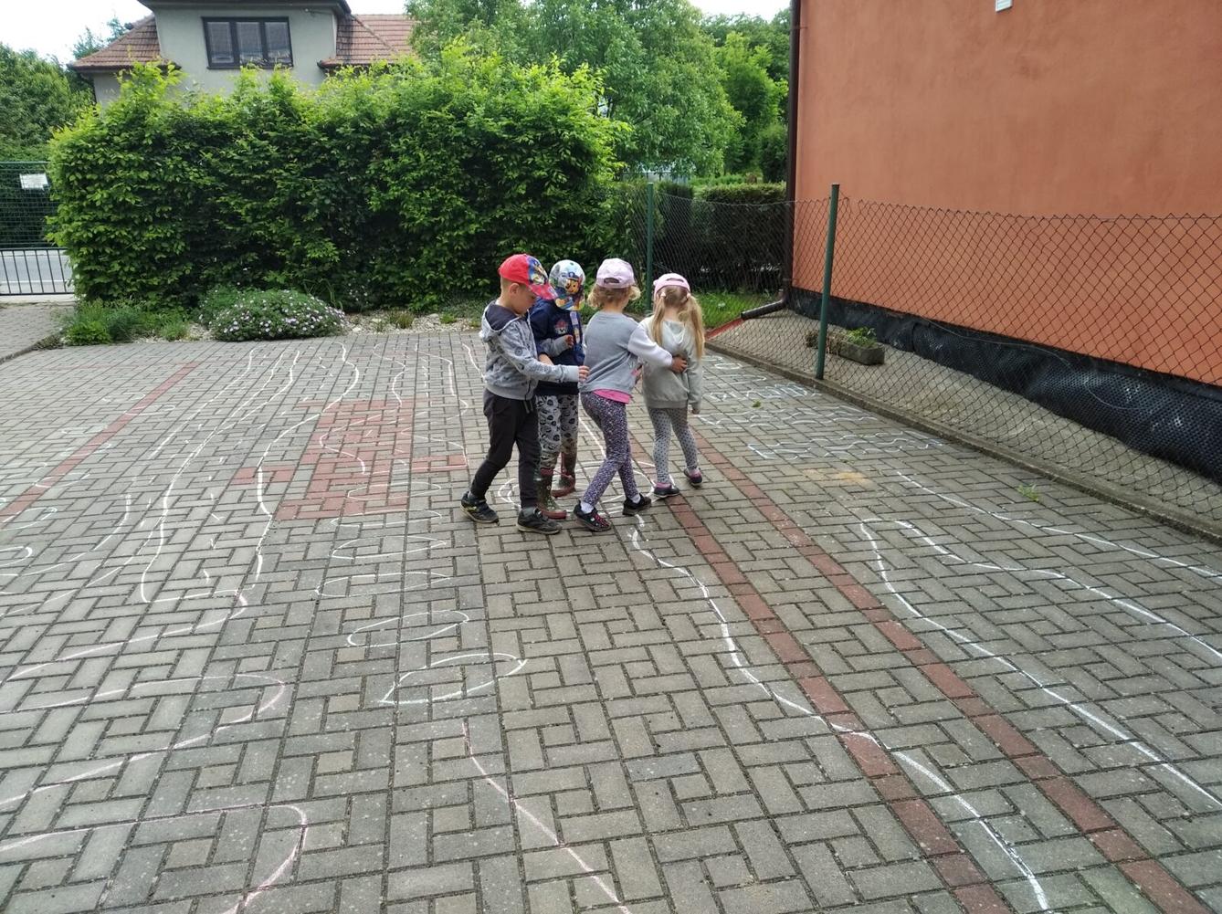 Broučci-autíčková školka, broučci+sovičky-kolojízda - 51