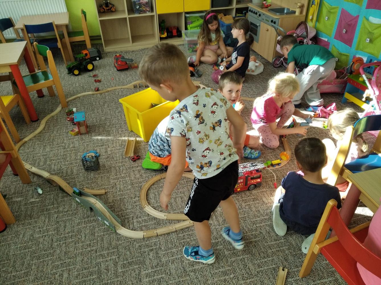 Broučci-autíčková školka, broučci+sovičky-kolojízda - 61