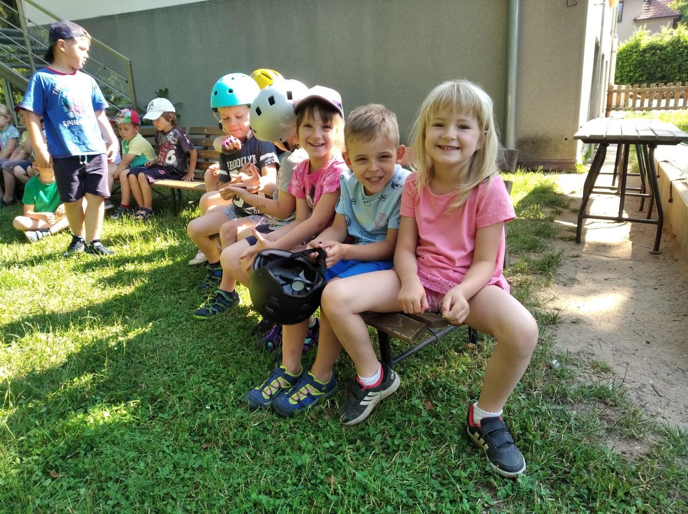 Broučci-autíčková školka, broučci+sovičky-kolojízda - 64