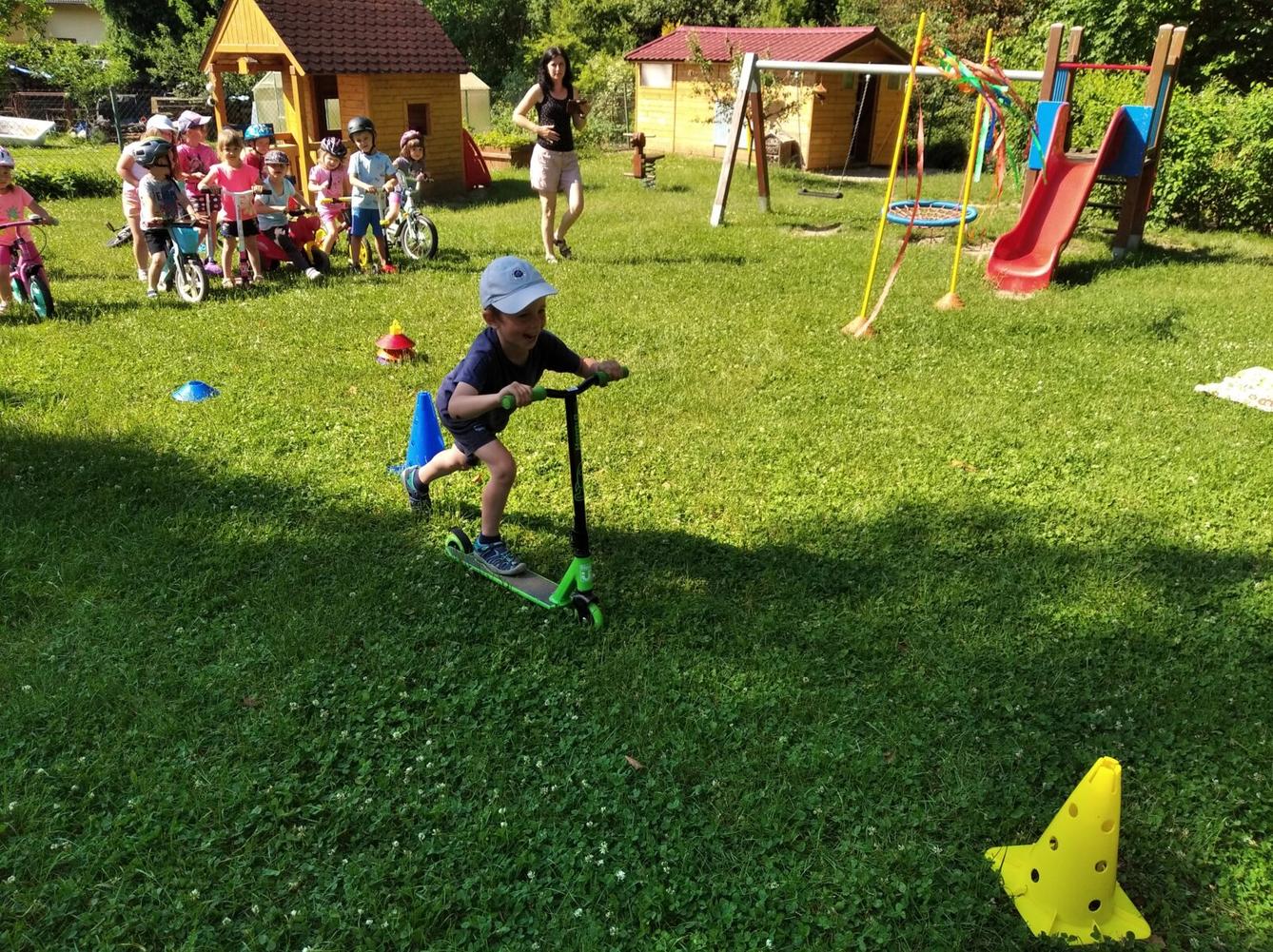 Broučci-autíčková školka, broučci+sovičky-kolojízda - 71