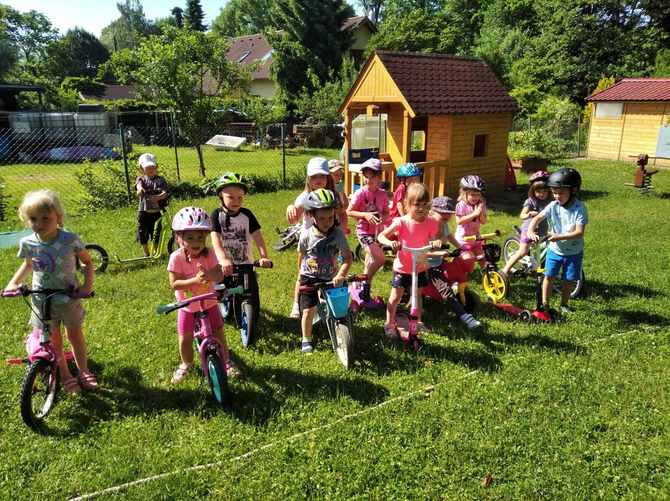 Broučci-autíčková školka, broučci+sovičky-kolojízda - 72