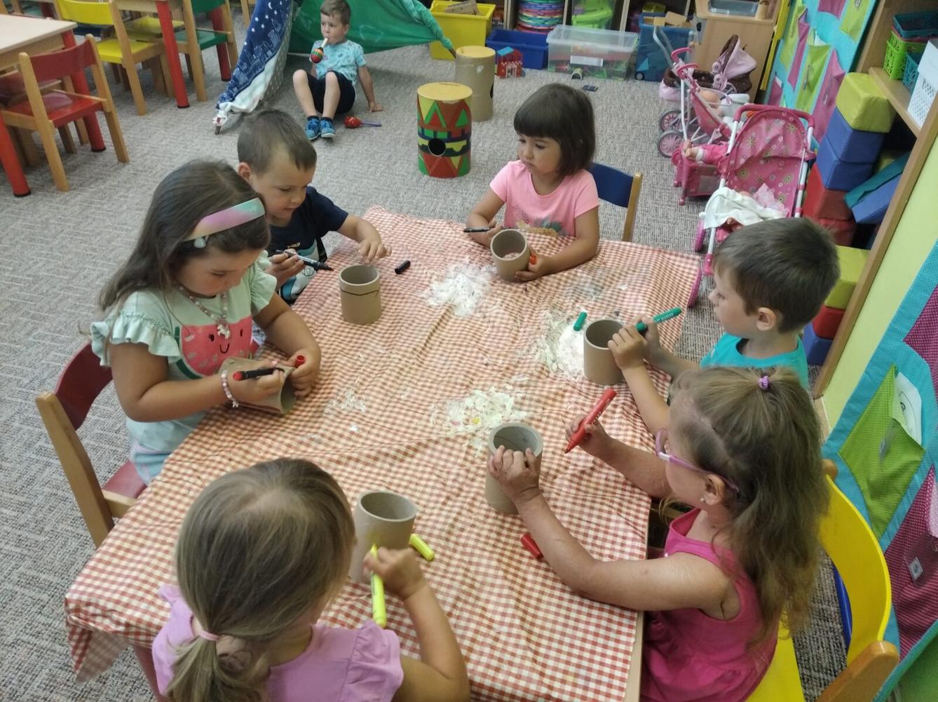 broučci-cestujeme po světě "indiáni" - 2