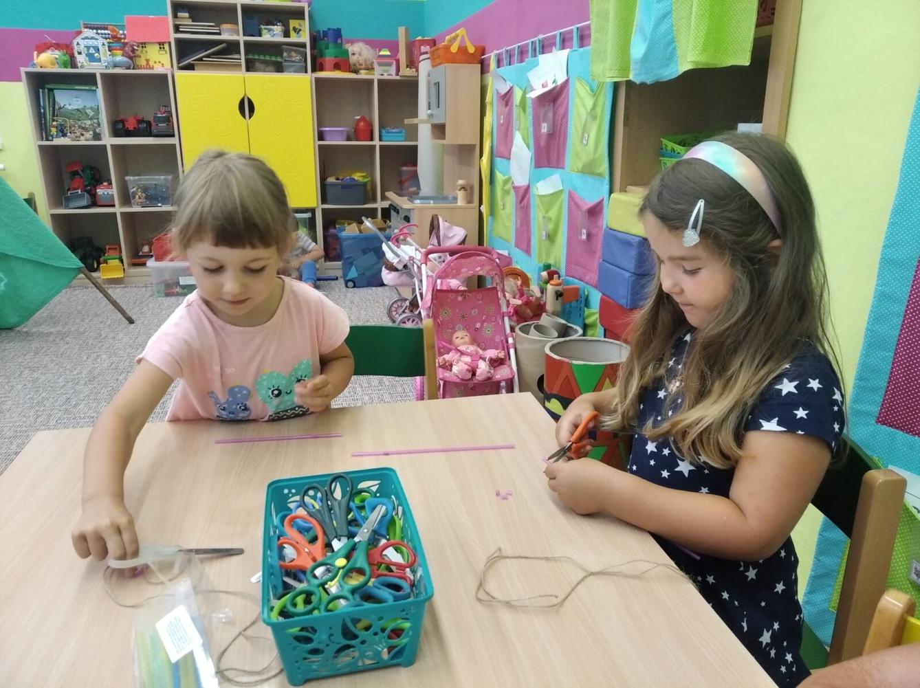 broučci-cestujeme po světě "indiáni" - 17