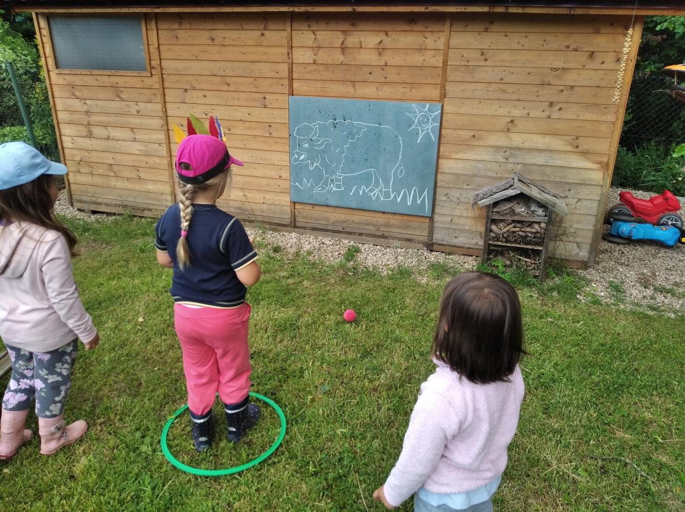 broučci-cestujeme po světě "indiáni" - 23