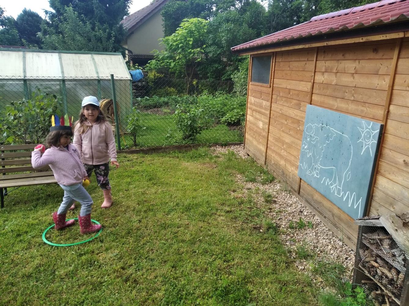 broučci-cestujeme po světě "indiáni" - 24