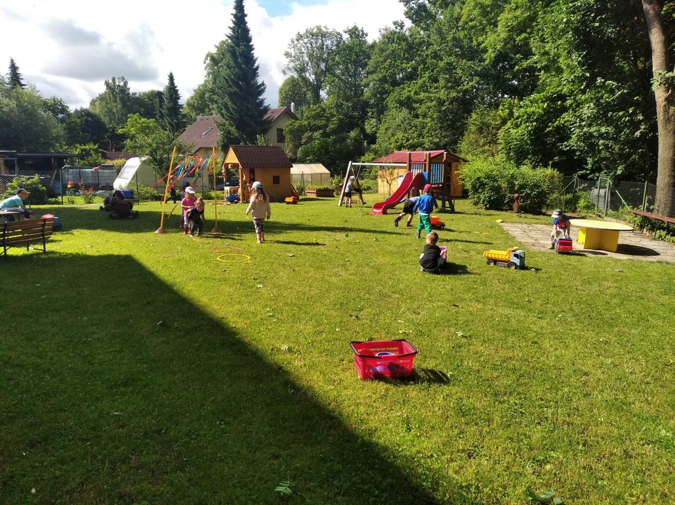 broučci-cestujeme po světě "indiáni" - 32