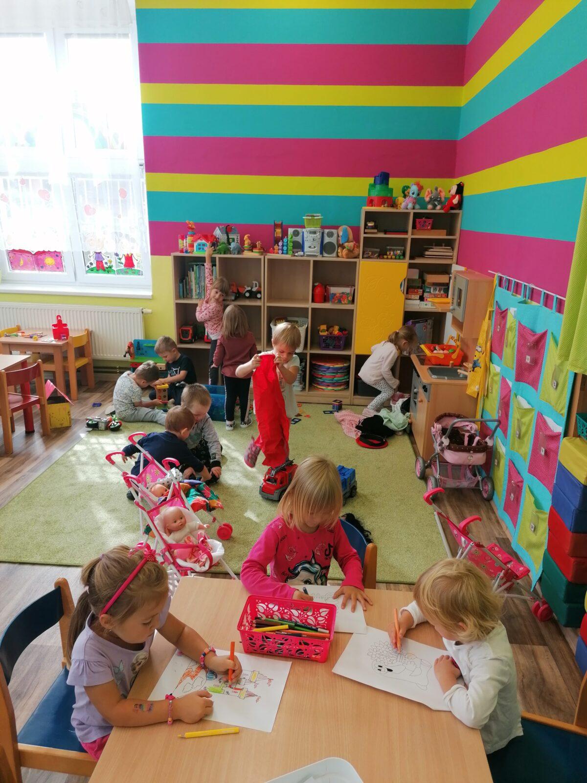 Broučci: "hrajeme si a pracujeme" :-) - 7