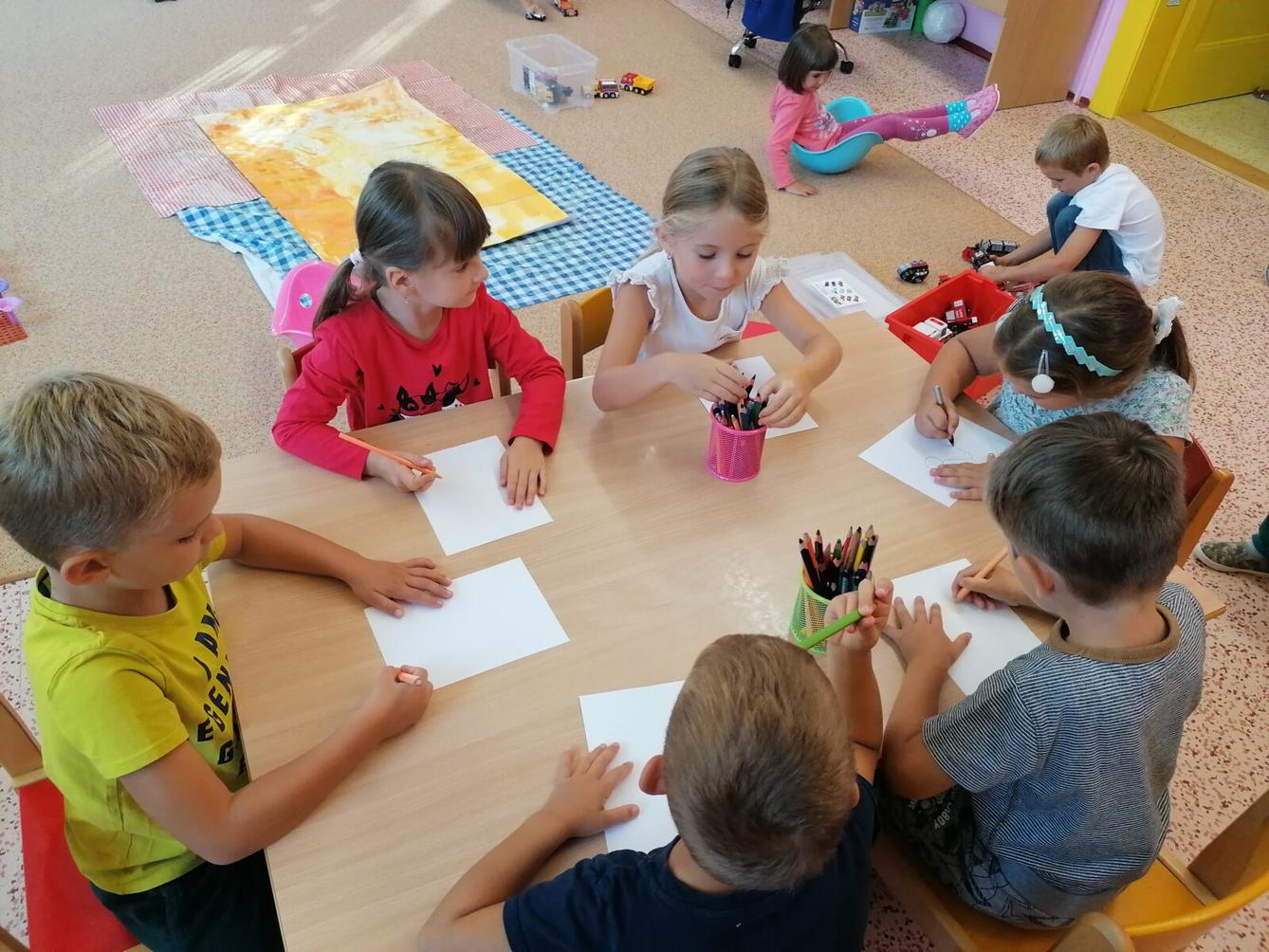 Sovičky: Tvořeníčko, tvoření "Naše, školka" - 9