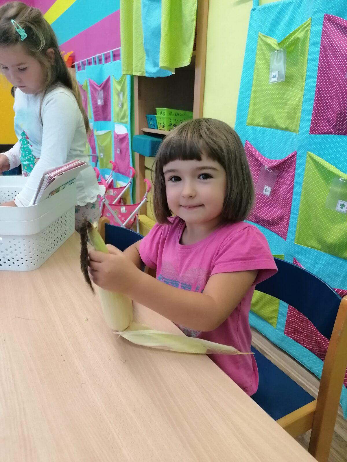 Tvořeníčko, tvoření: vyrábíme "kukuřičné panenky/panáčky" - 5