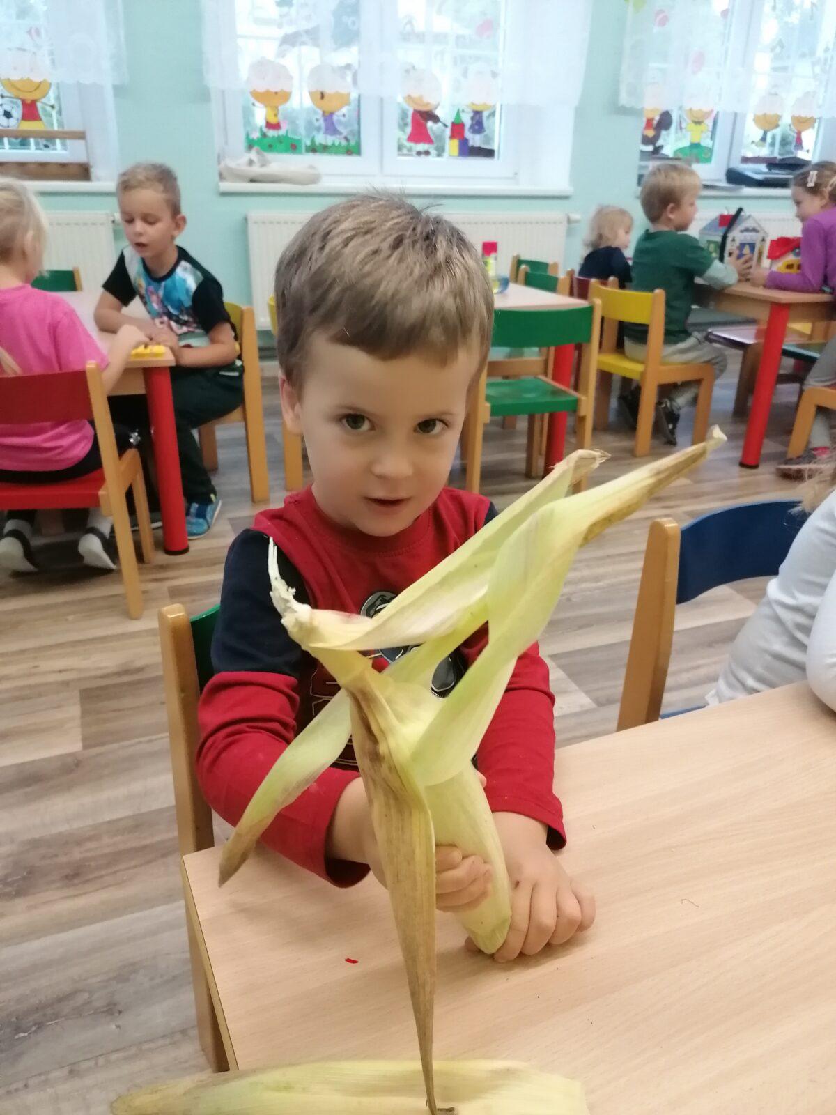 Tvořeníčko, tvoření: vyrábíme "kukuřičné panenky/panáčky" - 18