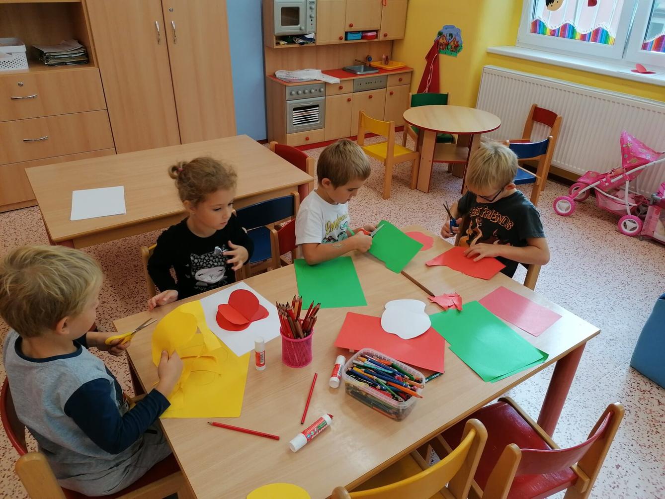 Tvořeníčko, tvoření: Sovičky: "jablíčko" - 16