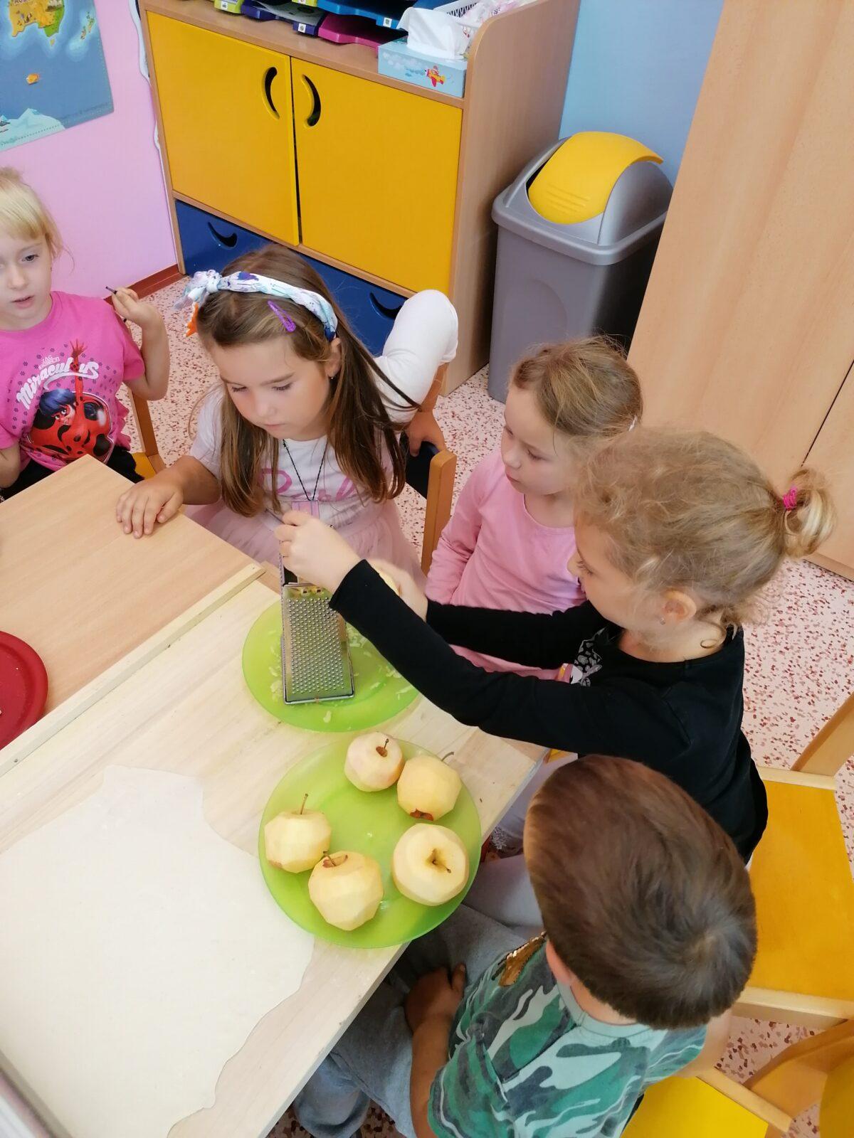 Sovičky: "Pečeme štrůdl" - 16