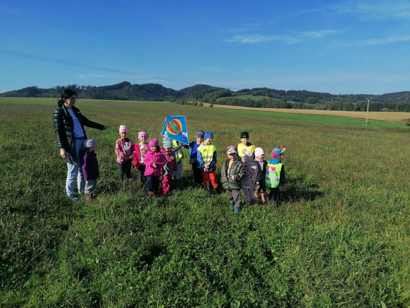 "Barevný svět kolem nás" - podzimní dny v MŠ :-) - 27