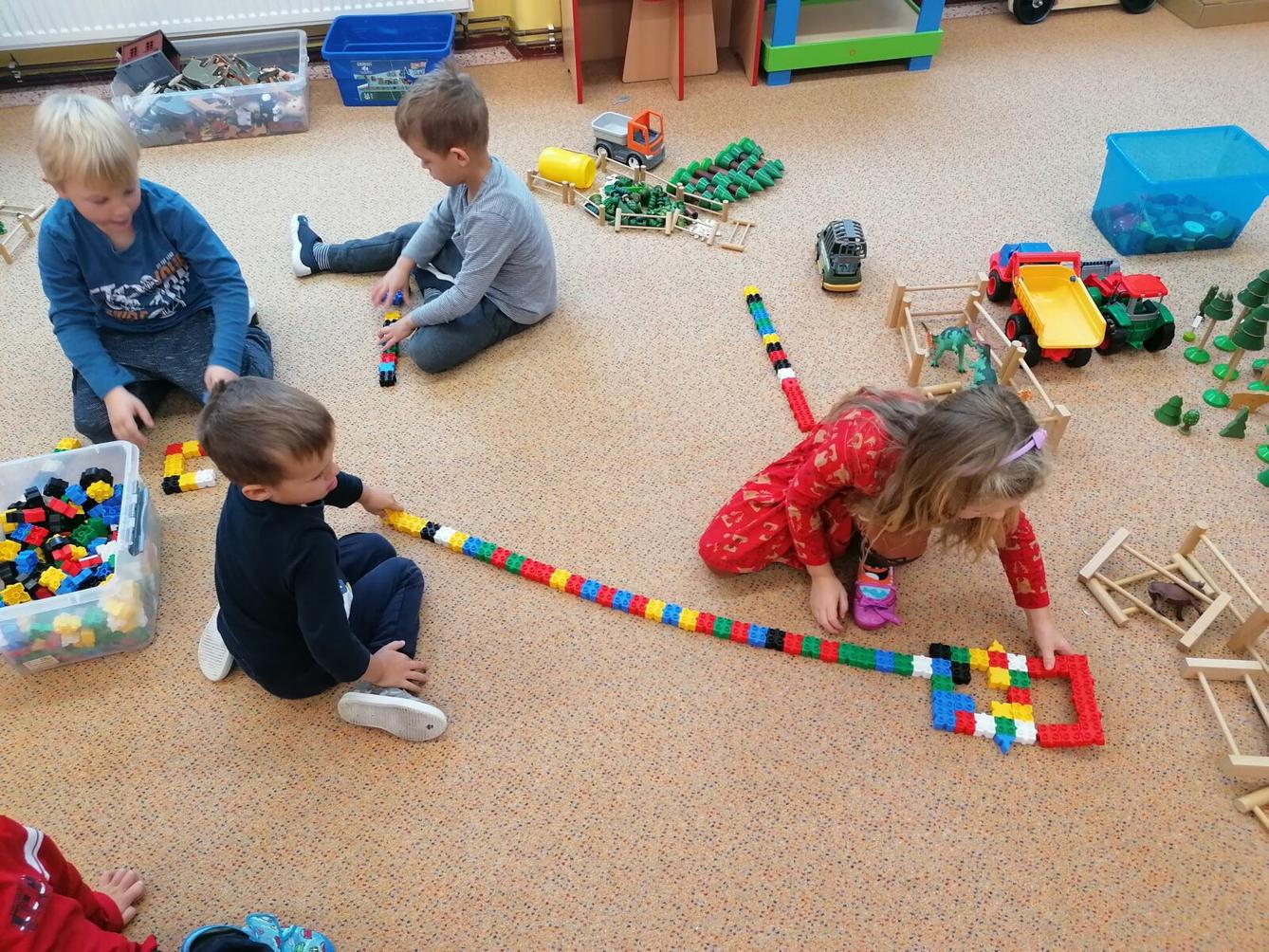 "Barevný svět kolem nás II." - podzimní dny v MŠ :-) - 37