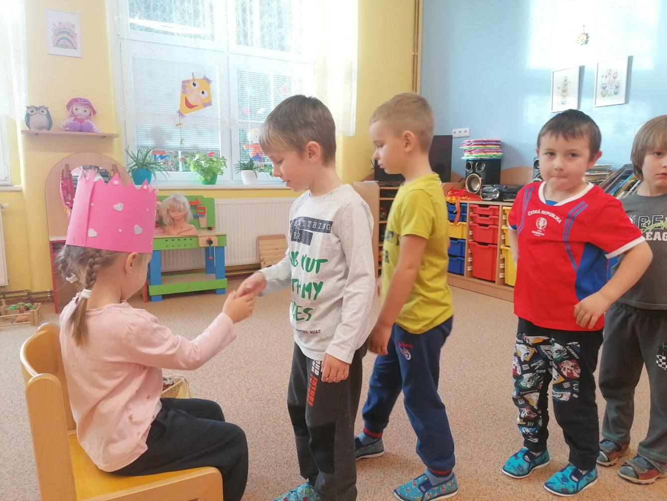 Slavíme: Vendulka měla narozeniny :-) - 5