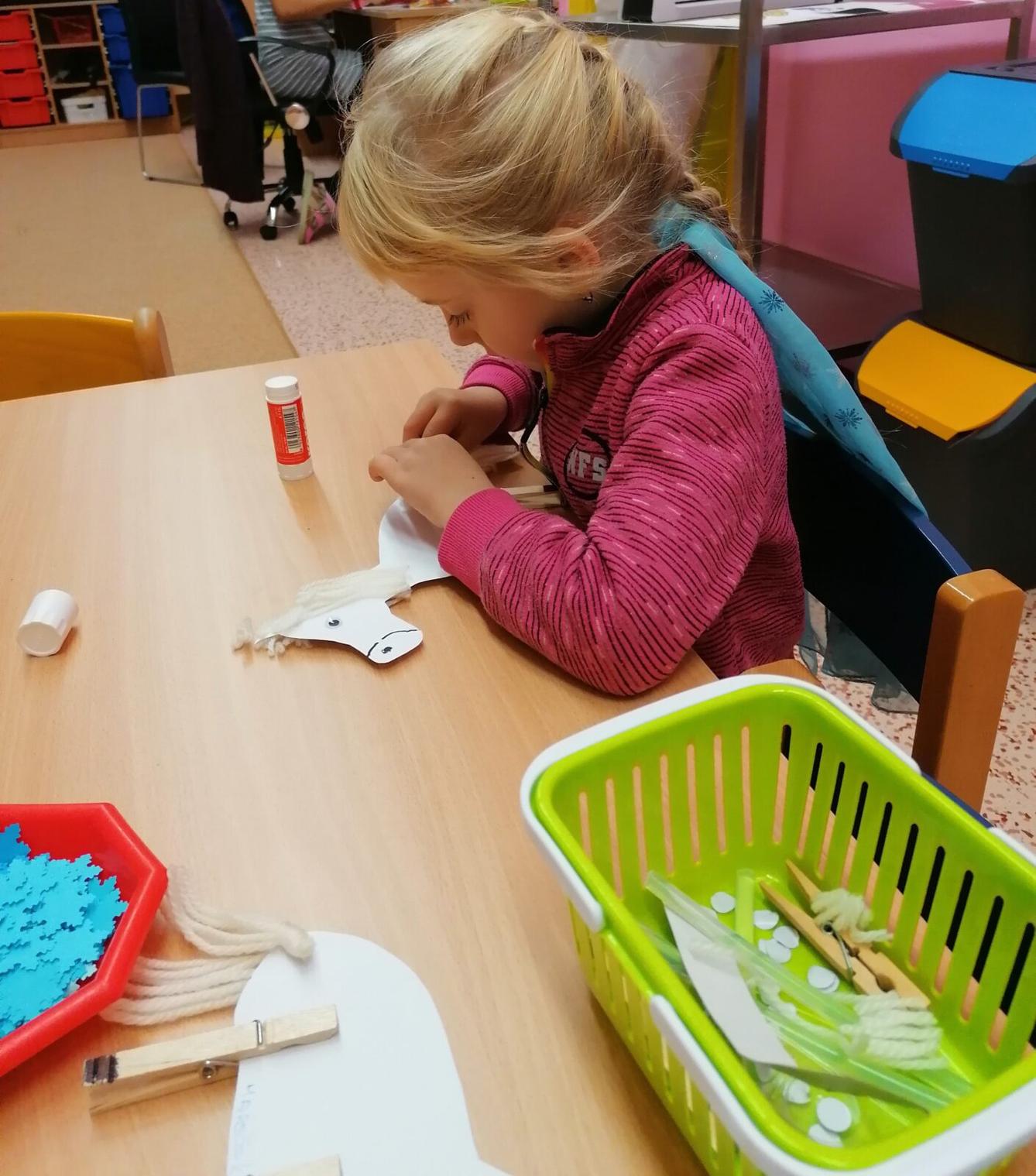 Tvořeníčko, tvoření: sv. Martin- koníčci :-) - 70