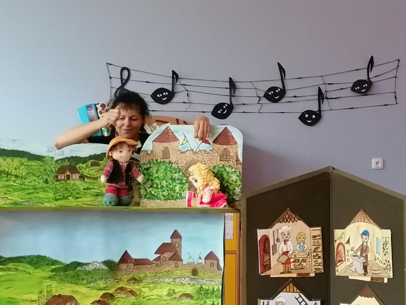 Divadýlko v MŠ: "Jak se Honza stal rytířem" :-) - 20