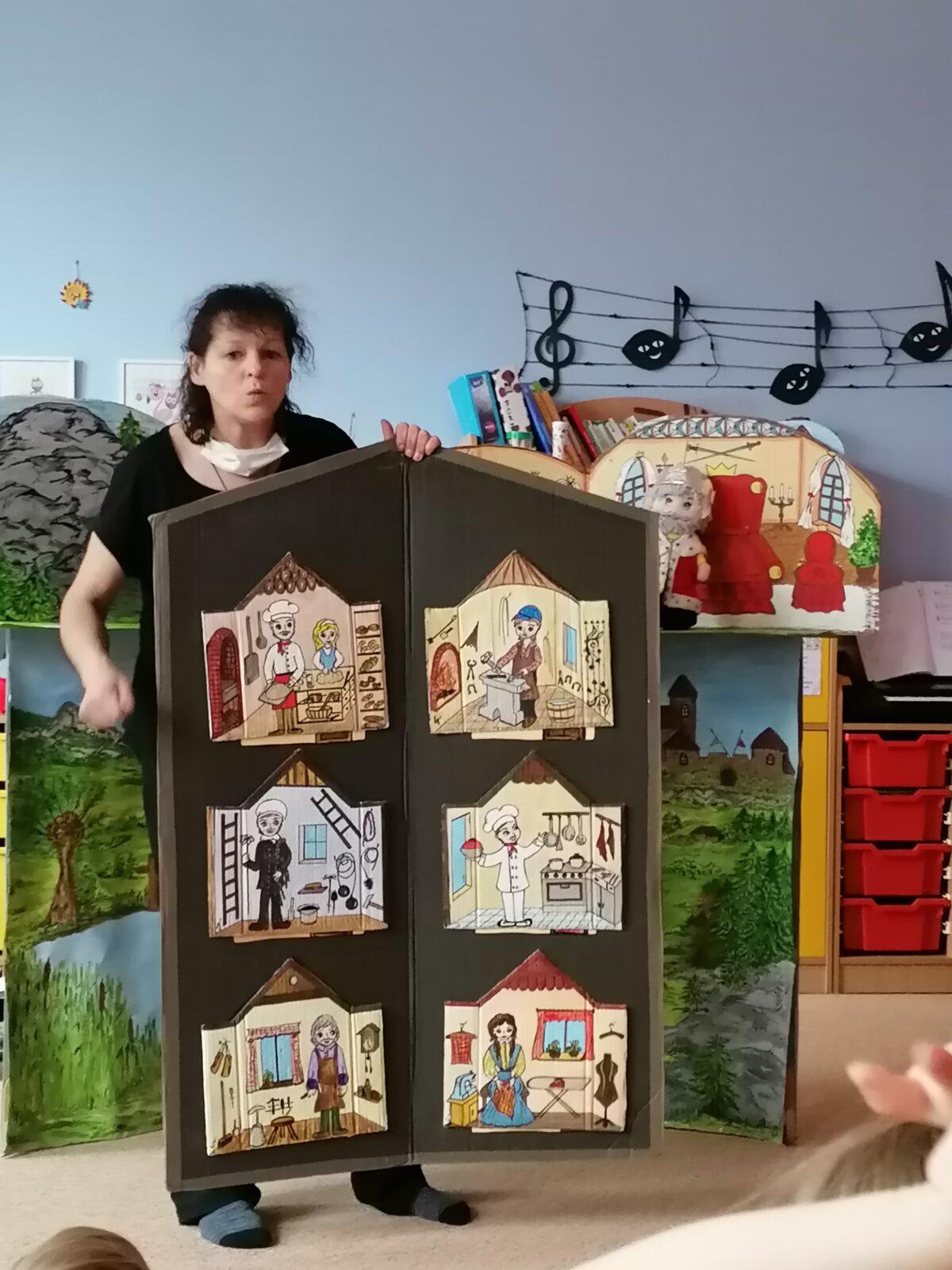 Divadýlko v MŠ: "Jak se Honza stal rytířem" :-) - 26